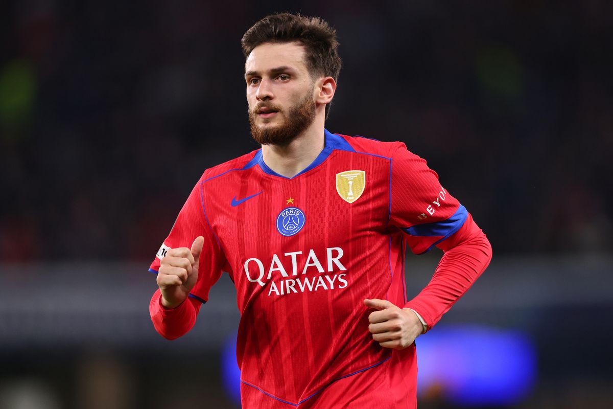 Paris Saint-Germain superstar Khvicha Kvaratskhelia has been linked with a transfer to Arsenal