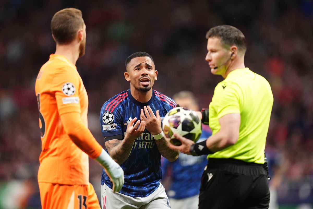 Arsenal's Gabriel Jesus reacts after the referee cancels the penalty awarded