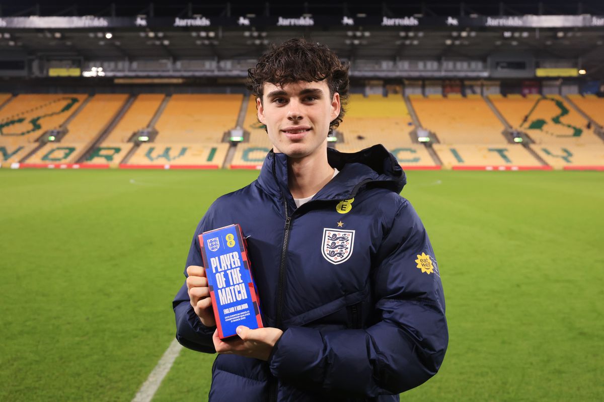 Archie Gray of England poses for a photo with the Player Of The Match award after the UEFA U21 EURO 2027 Qualifier between England and Moldova at Carrow Road on March 31, 2026 in Norwich, England