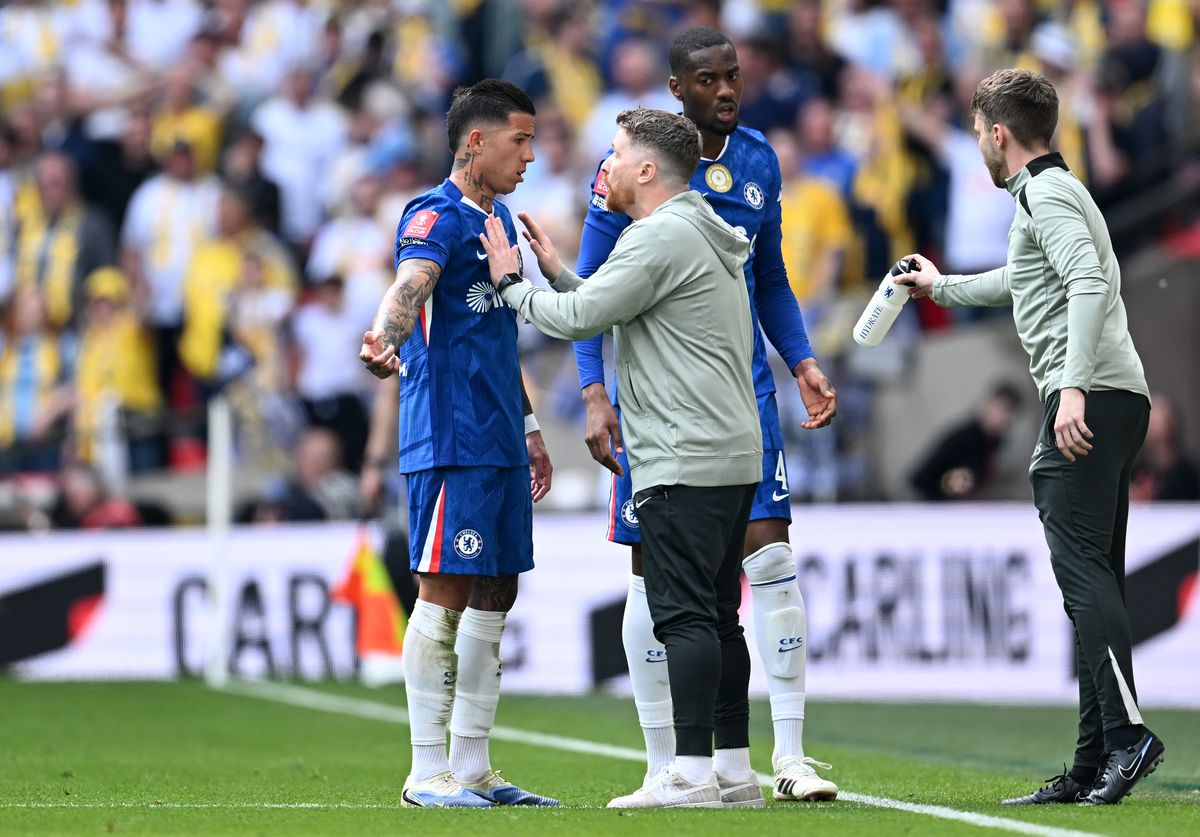 Calum McFarlane and Chelsea star Enzo Fernandez speak