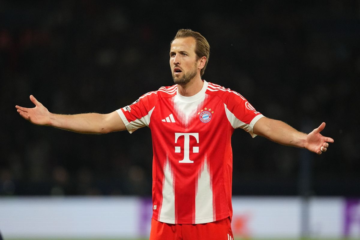 Harry Kane of Bayern Munich reacts